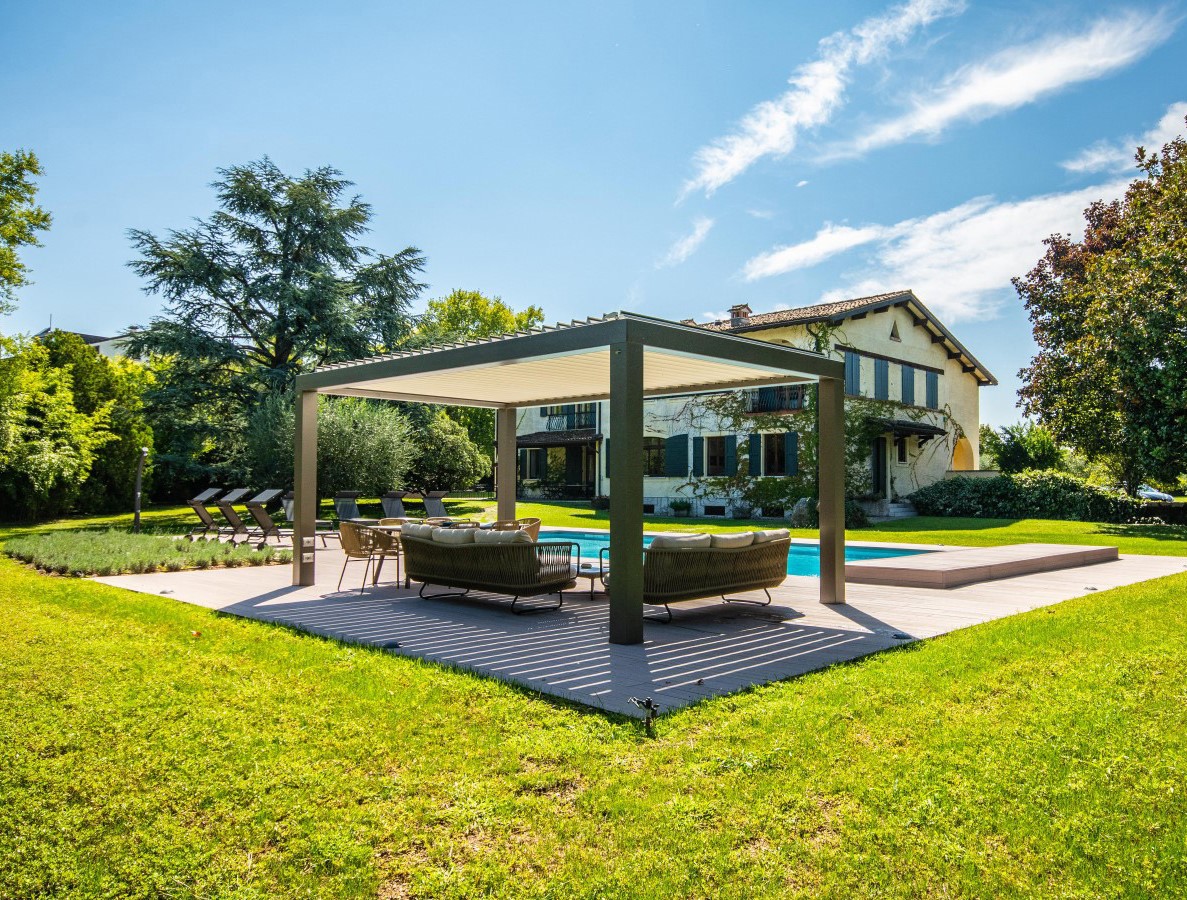 Pergola bioclimatica